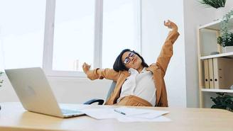 Как вернуться в рабочий ритм после праздников: 5 советов психолога, которые работают