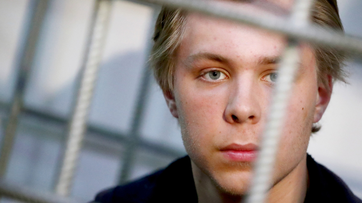 Сжегшего Коран Журавеля обвинили в госизмене: что известно и что грозит