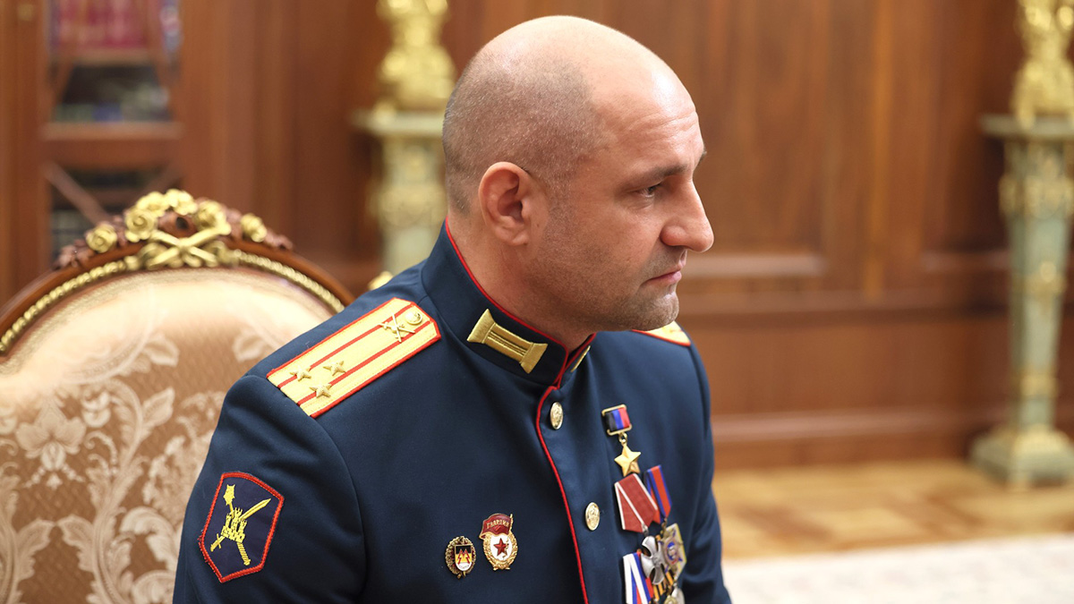 Путин включил Жогу в состав Совбеза