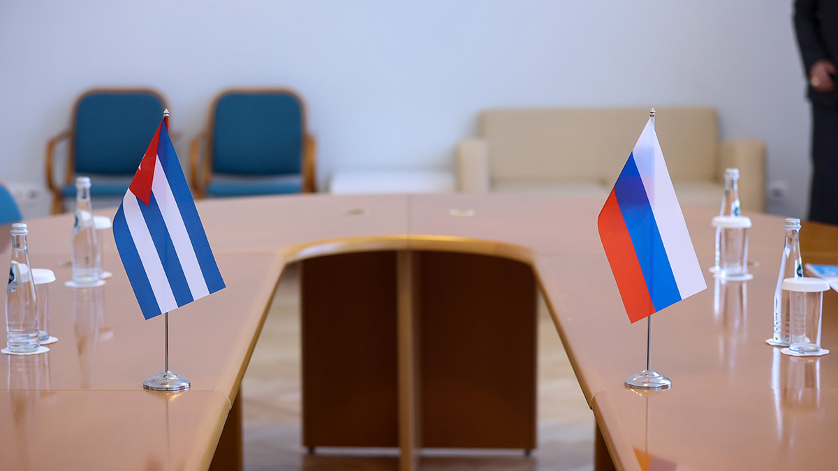 Президент Кубы прилетит в Москву через несколько часов