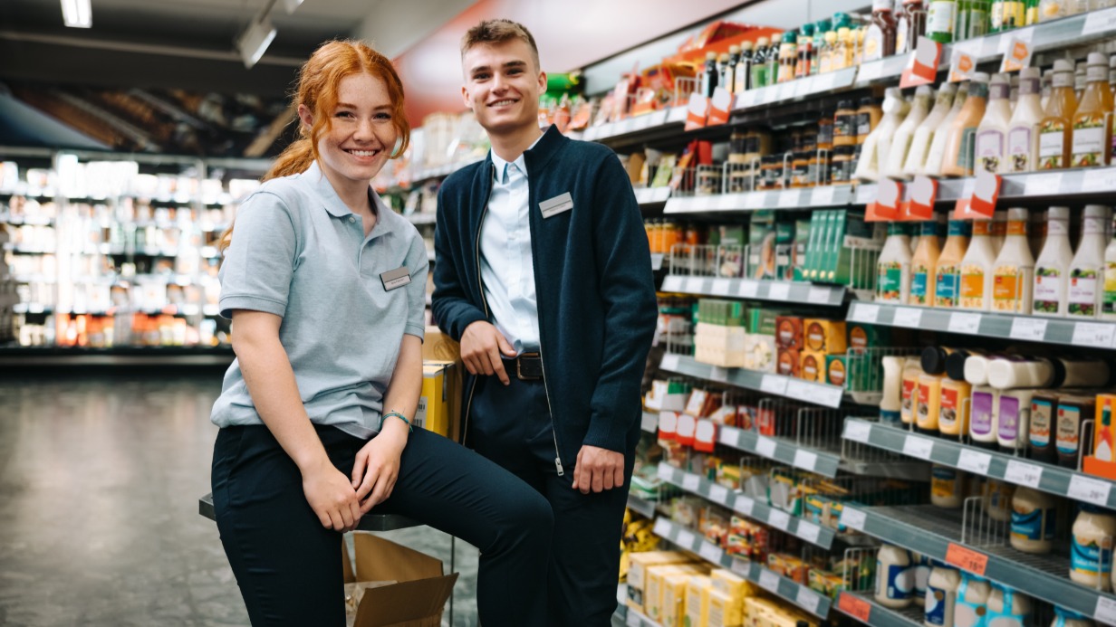 Готов учиться и трудиться: в России вырос спрос на сотрудников моложе 18 лет