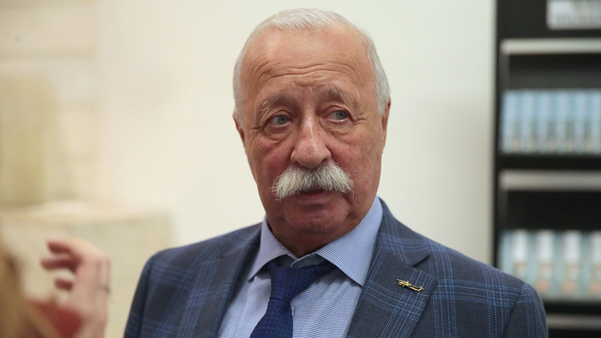 Якубович отказался сбривать свои усы за 10 миллионов рублей