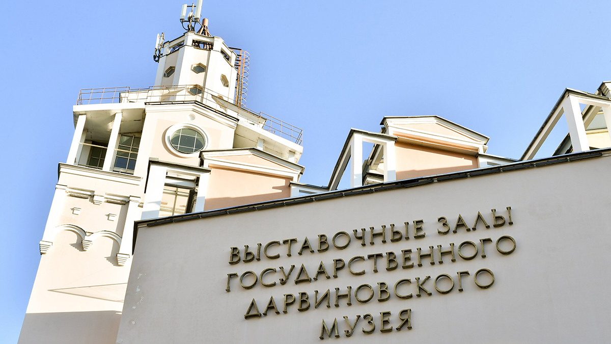 Директор Дарвиновского музея: Слова Ткачева об ученых-безбожниках являются бредом