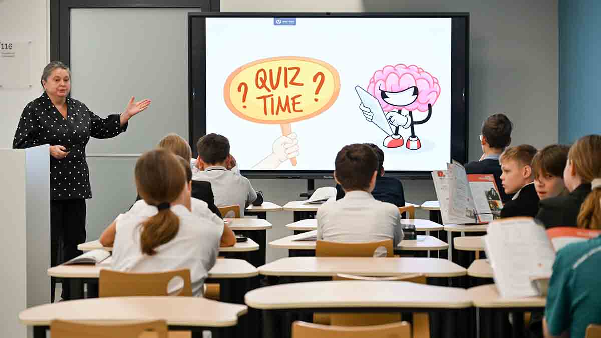 Минобразования вступилось за учительницу, давшую «квадроберское» задание