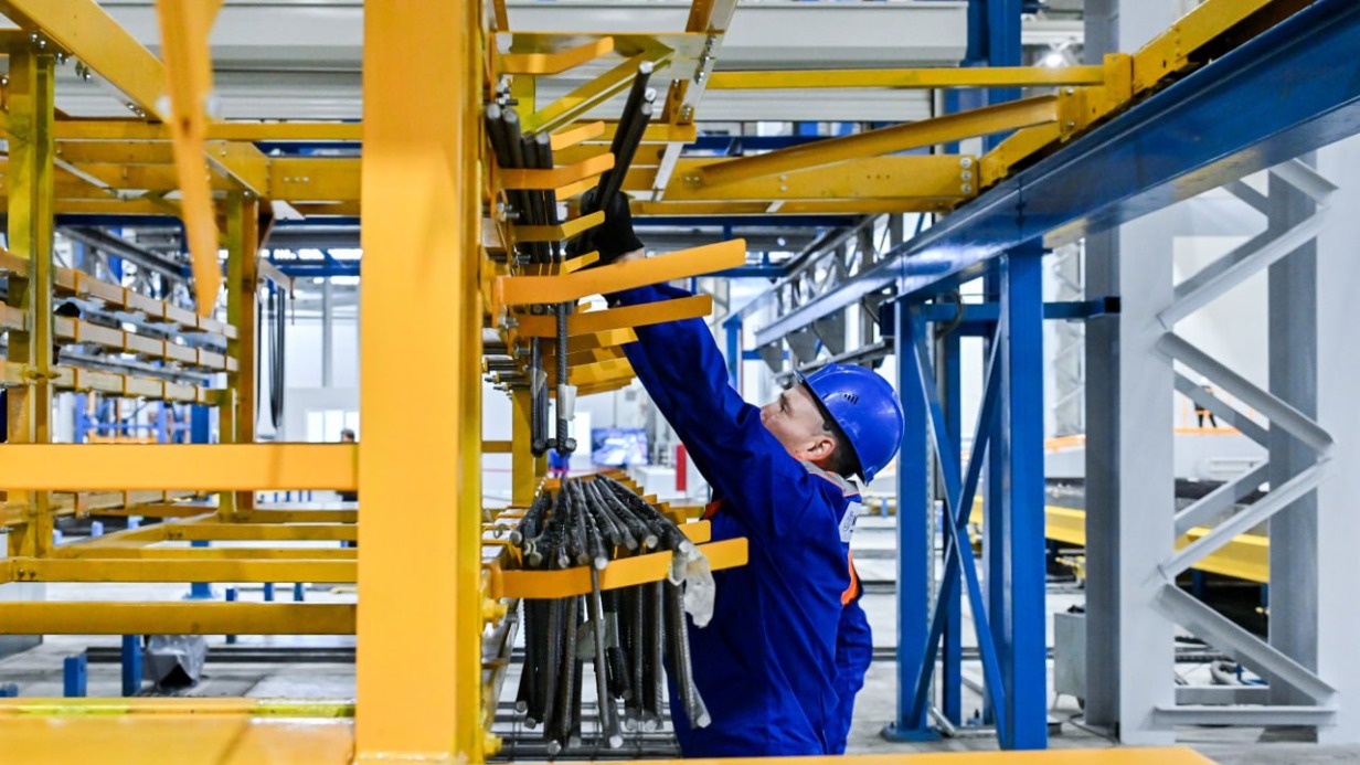 Собянин: Ежегодно в Москве открывается около 150 промышленных предприятий