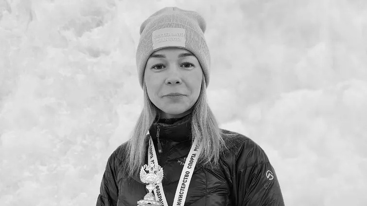 Чемпионка РФ по ледолазанию Алена Власова умерла в 35 лет из-за укуса клеща