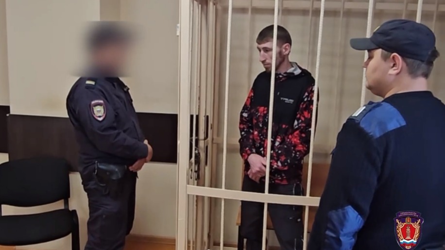 Россиянин получил 19 лет колонии за убийство бывшей девушки и ее матери