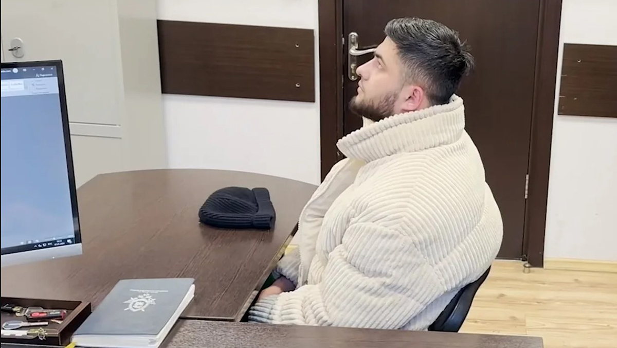 Оскорблявший россиянок блогер Джумабой попал в список террористов и экстремистов