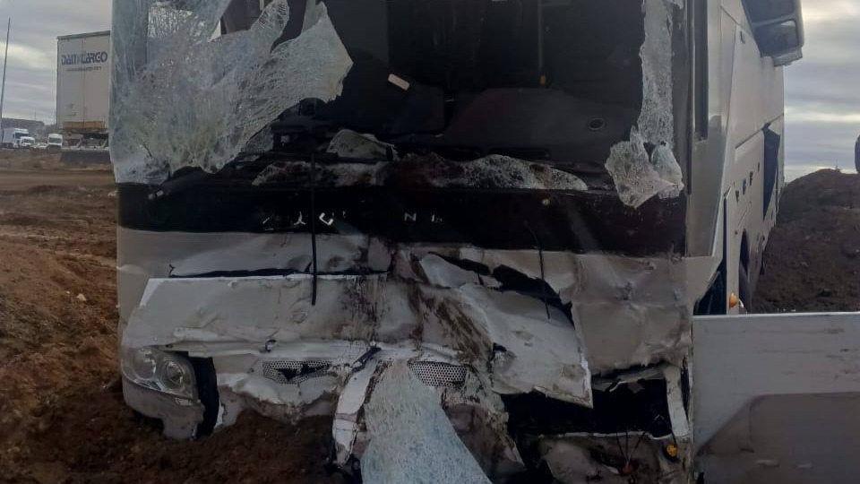 Два человека погибли при столкновении двух автобусов в Татарстане