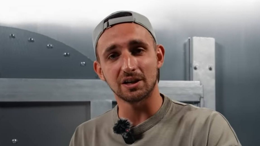 Baza: Блогера Литвина проверят на факт покупки военного билета