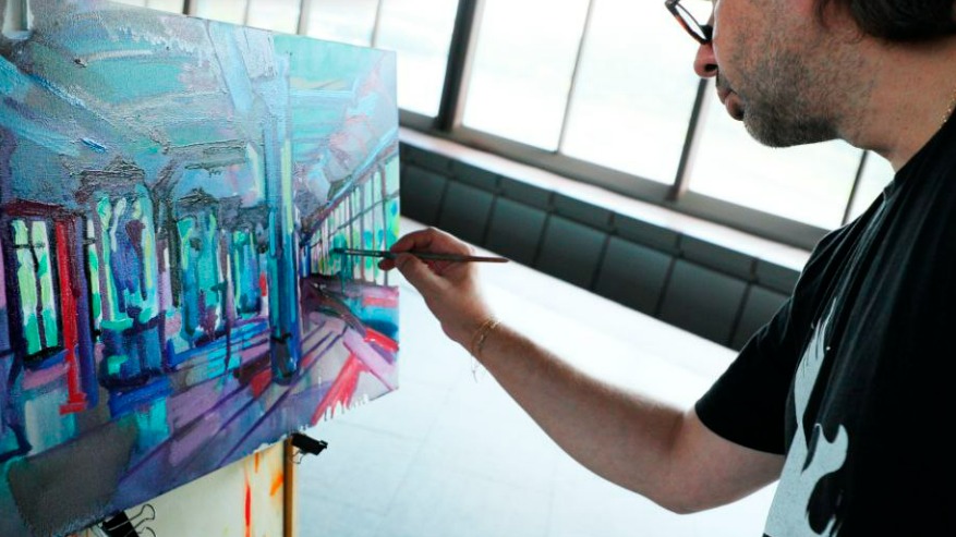 Художники проекта «Искусство в метро» создадут дизайн новогодних карт «Тройка»