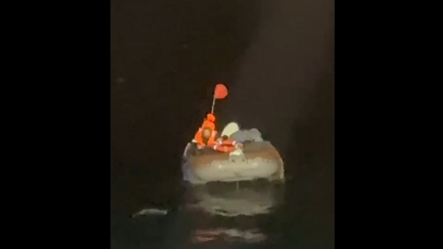 Врач Тен объяснила, как Пичугин мог выживать в Охотском море два месяца