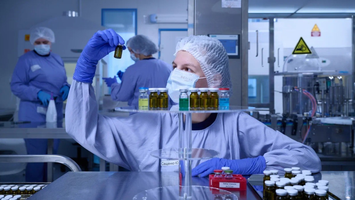 Гарбузов: Производители медизделий и лекарств увеличивают объемы выпуска благодаря поддержке Москвы 