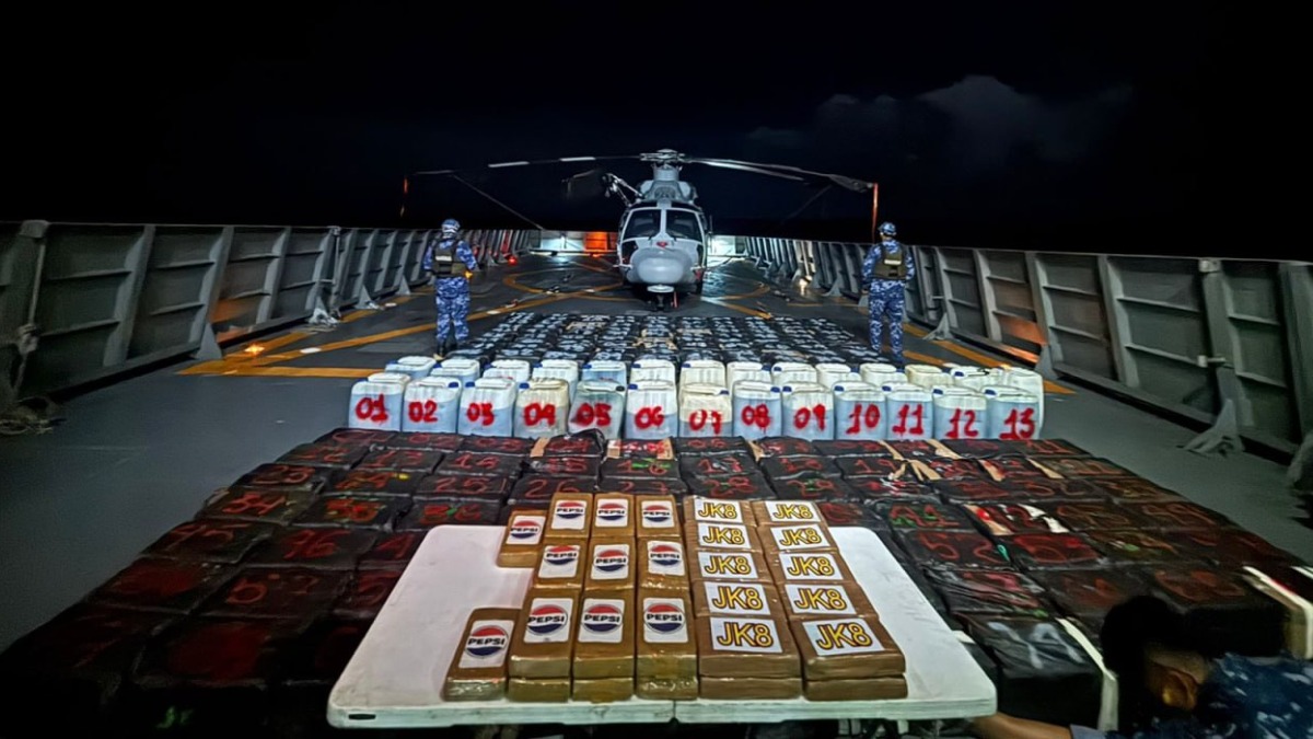 «Беспрецедентно»: военный флот Мексики изъял более восьми тонн наркотиков