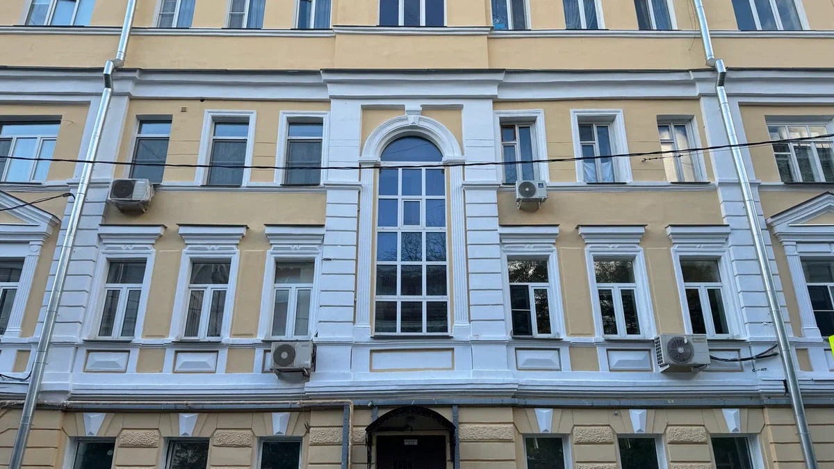 Вертикальные желобки на колоннах: в столице восстановят 27 домов с каннелюрами на фасадах