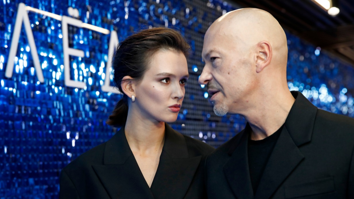 Вместо чувств выбрала деньги: почему российские знаменитости продолжают массово разводиться