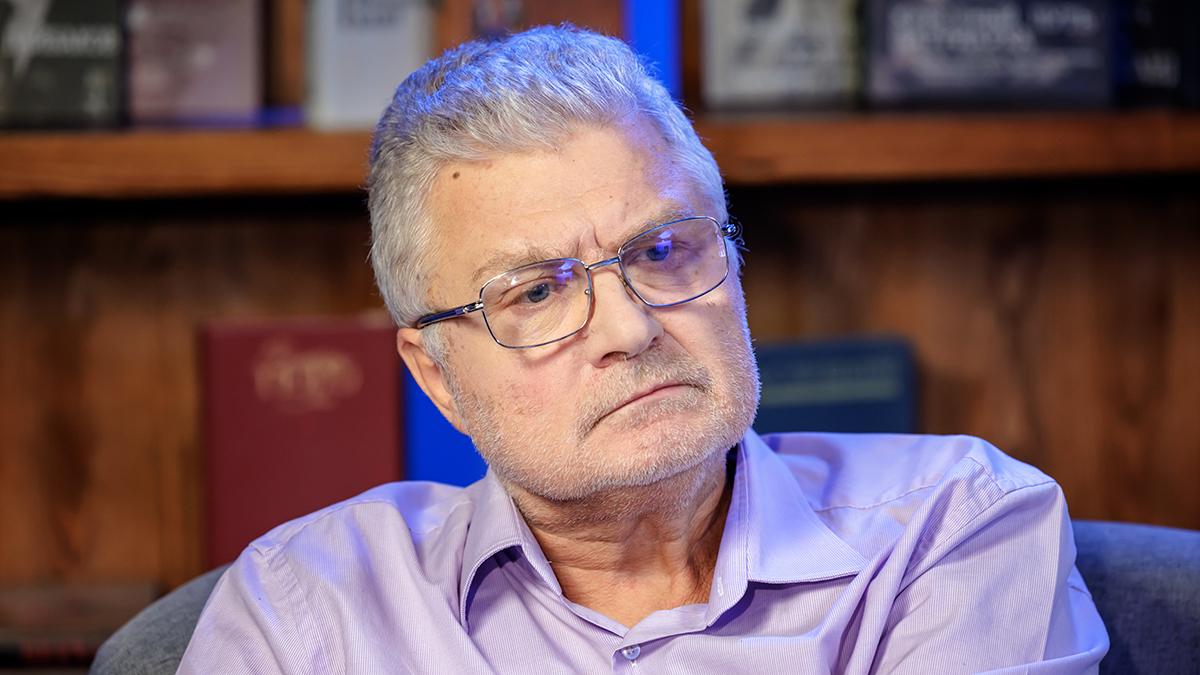 Писатель Юрий Поляков приглашает своих читателей на юбилейный творческий вечер