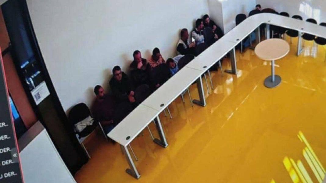 Минимум девять человек захвачены в заложники в Турции