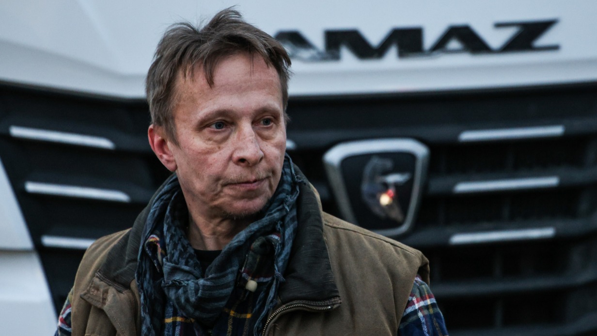 Иван Охлобыстин говорит, что мы принадлежим к великой нации, образованной в бесконечной битве за выживание, и после СВО видит будущее фантастически прекрасным, но устрашающим 