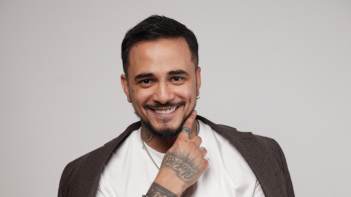 «Ты бы уже забеременела»: Натан на шоу намекнул Лерчек на желание с ней переспать