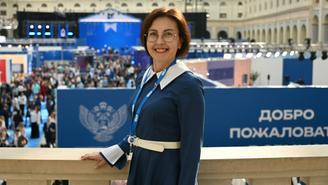 Учитель остается ориентиром и примером для подражания