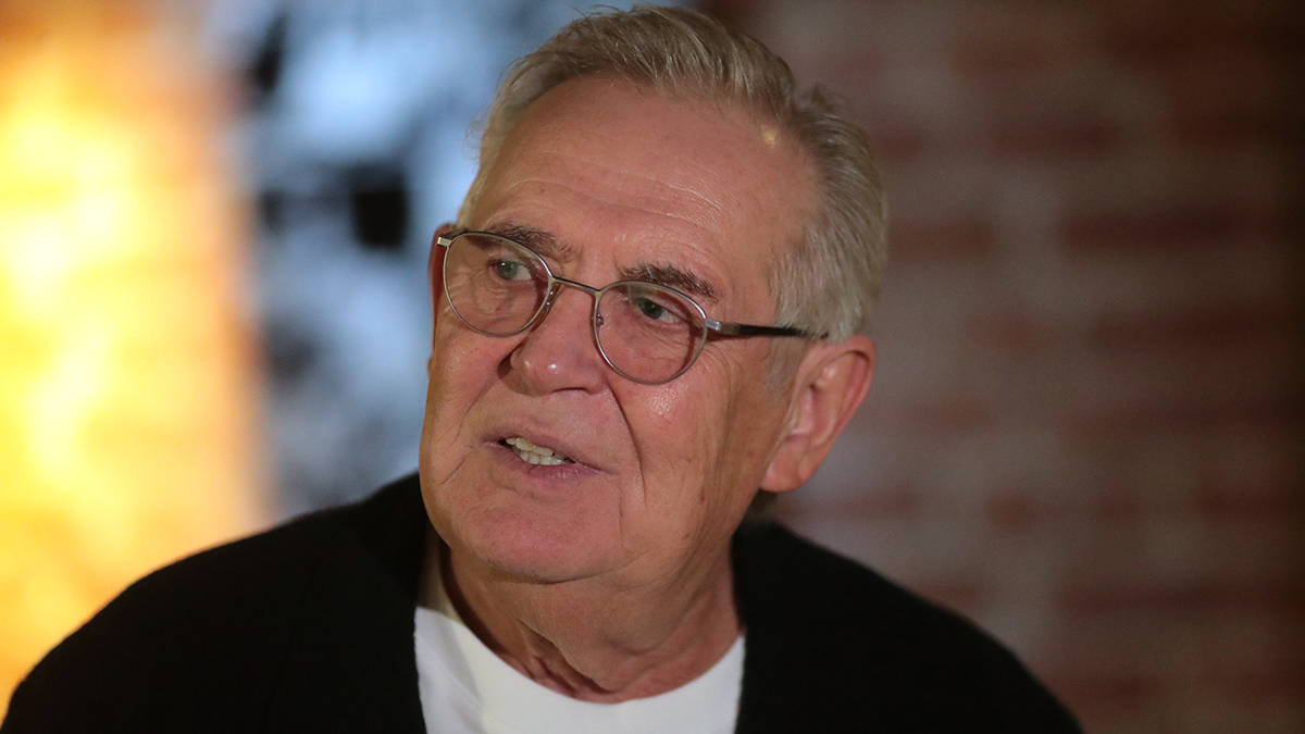 «Попить крови»: Юрий Стоянов рассказал, как общается со звонящими ему мошенниками