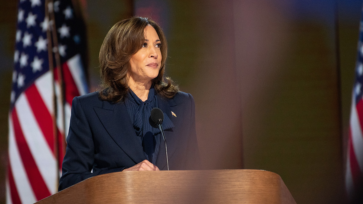 «Темные времена»: Харрис призвала демократов признать итоги президентских выборов