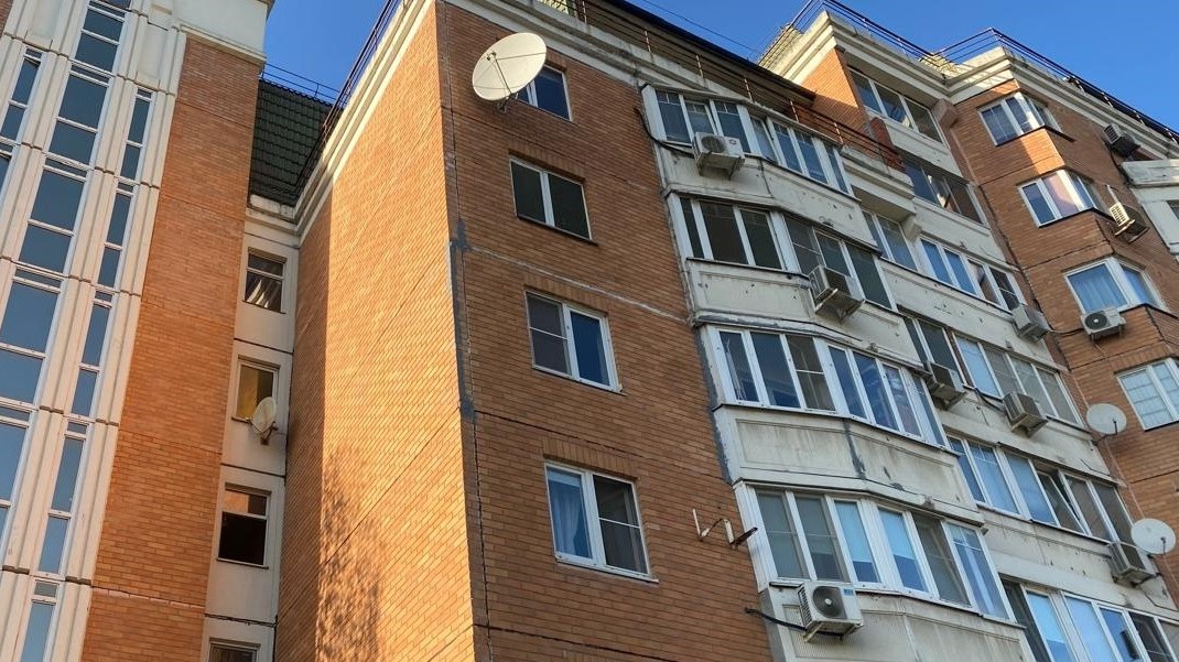 В 2024 году в центре столицы в доме 1999 года постройки заменили все лифтовое оборудование