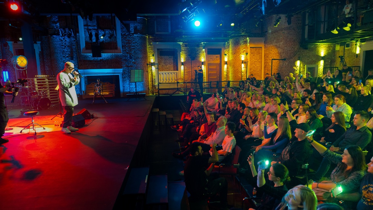 Творчество молодых поэтов точно отражает наше время