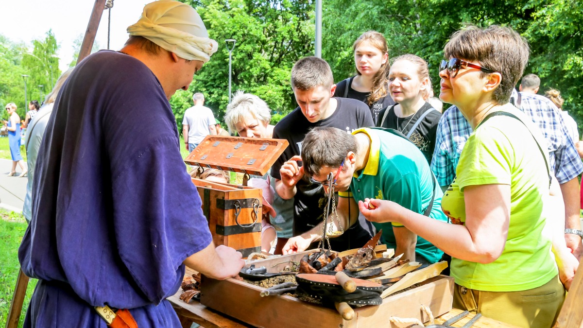 Кузница и монетный двор: какие мастер-классы пройдут в кинопарке «Москино»