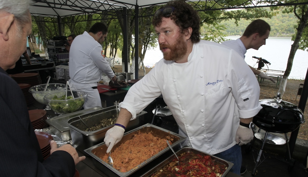 Шеф-повар и журналист Алексей Зимин умер в возрасте 53-х лет