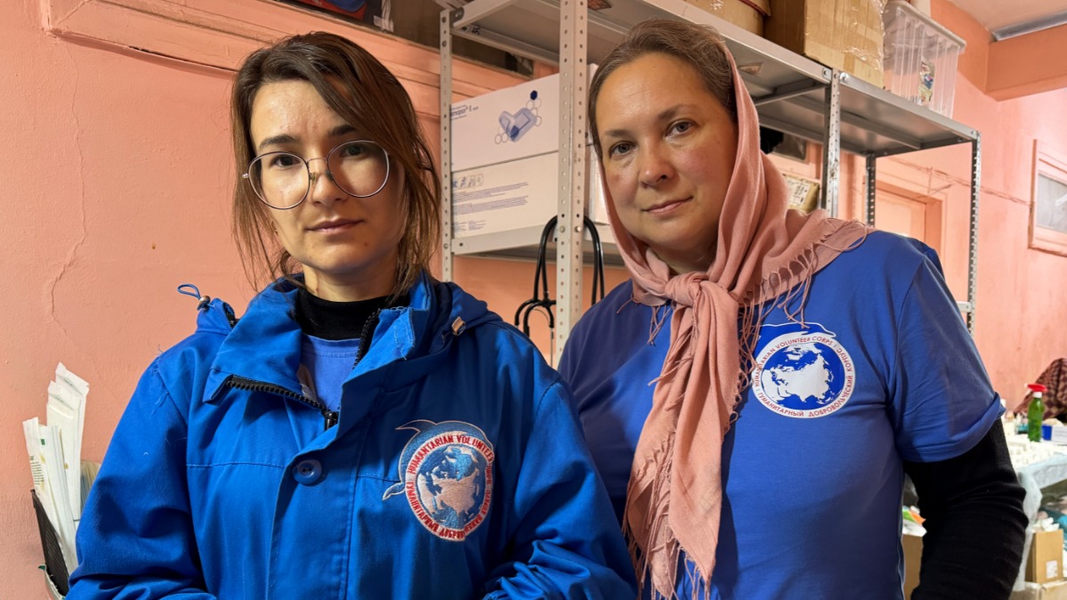 Добровольцы Азиза Ахметшина (слева) и Ольга Линикова в госпитале в ДНР