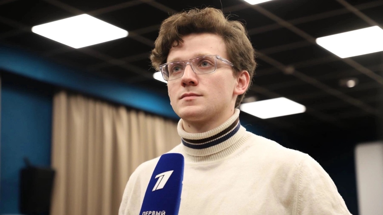 Звезда фильма «Серебряные коньки» Федотов угрожал отобрать ребенка у жены