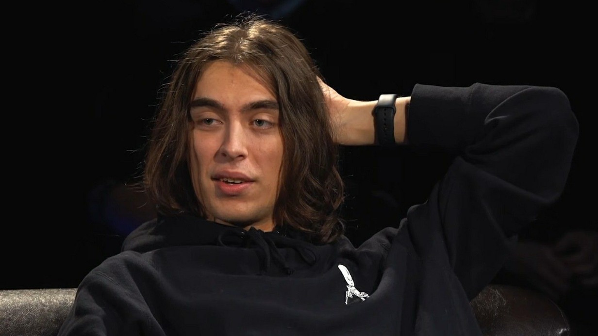 «Впервые напрягся»: комик Коваль рассказал, что его больше всего удивило в США