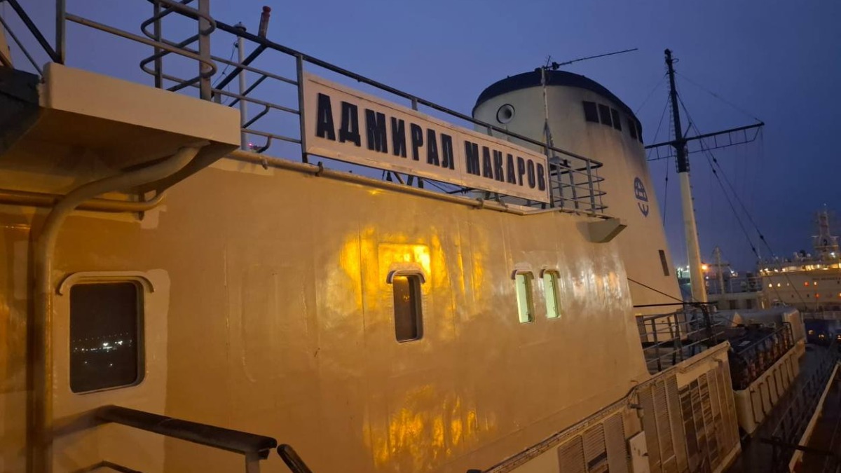Во время ремонта на ледоколе «Адмирал Макаров» произошло возгорание