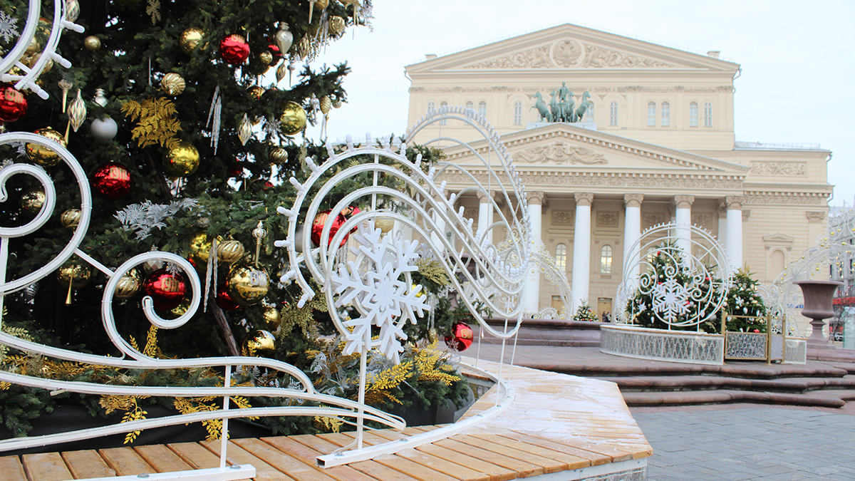 Россиянам напомнили, сколько они будут отдыхать на новогодних праздниках