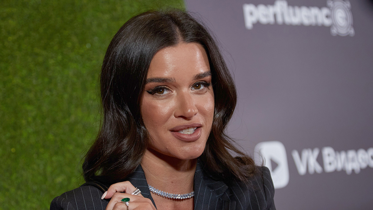 Бородина раскрыла заработок жениха Сердюкова, который якобы живет за ее счет