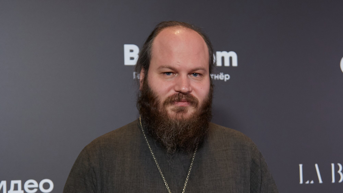 Священник Островский заявил, что состояние гражданского брака является верным блудом