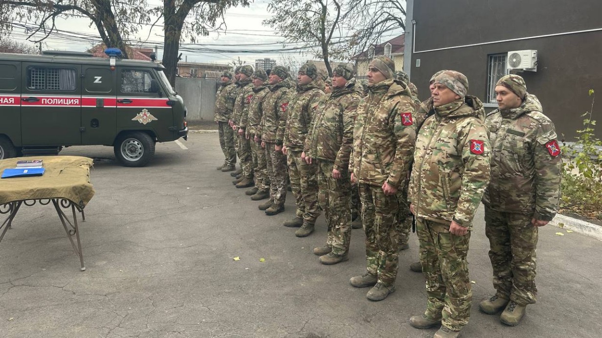 Служащие военной комендатуры 1-го разряда в Мариуполе готовятся к отработке задержания