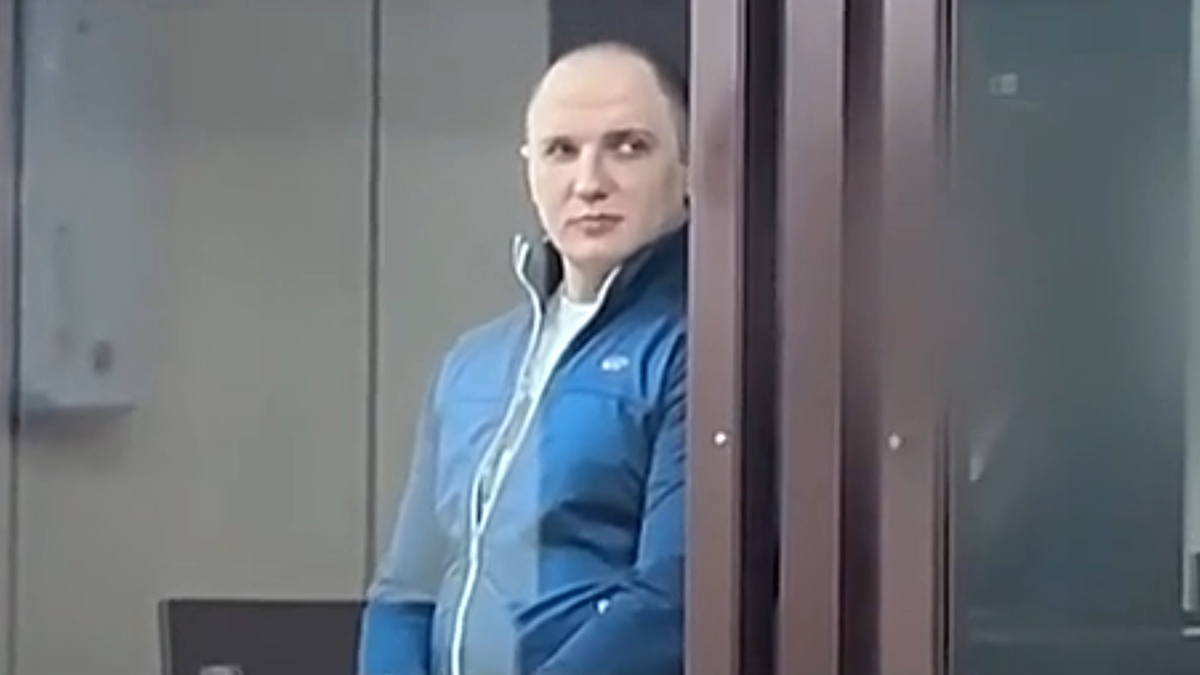 Создателя сети интим-салонов в Иркутске приговорили к 13,5 года колонии: как Ленивцев стал «королем сутенеров»