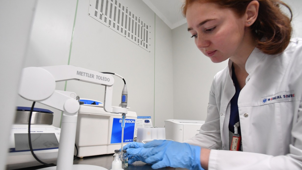 Российскую вакцину от рака разрабатывают ученые НИЦ эпидемиологии и микробиологии имени Гамалеи, НМИЦ онкологии имени Блохина и Московского научно-исследовательского онкологического института имени Герцена