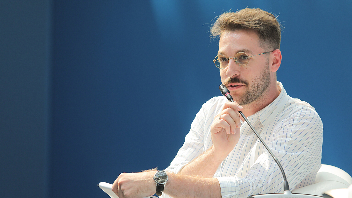 Обманутый мошенниками комик Бебуришвили сообщил, что полиция нашла их курьера