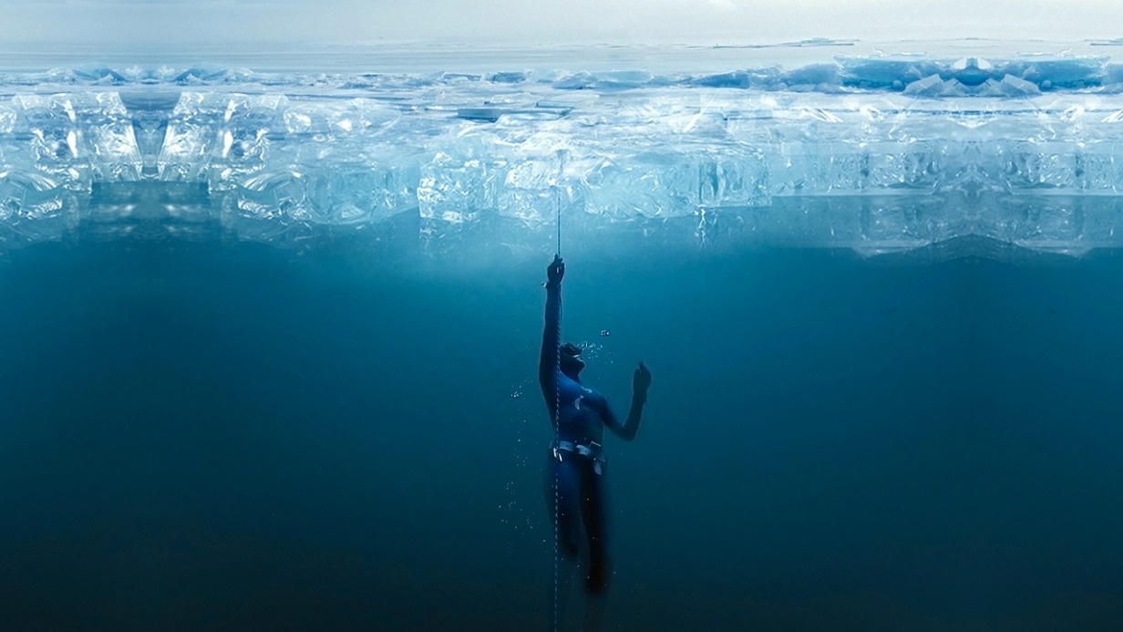 На экраны вышел фильм о подледном фридайвинге «Дыхание глубины»