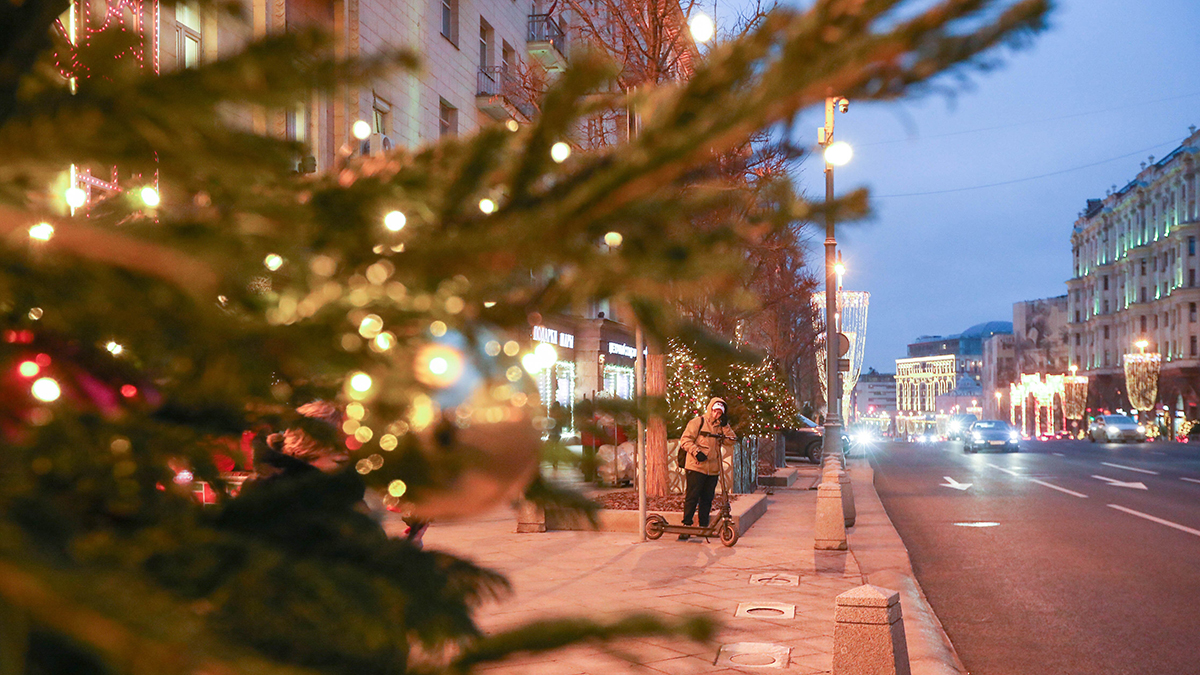 Депутат ГД напомнил, что работа в праздничные дни оплачивается в двойном размере