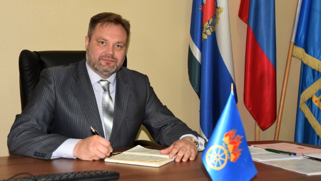 Мэра Дегтярска Пильникова задержали: чем он известен, в чем обвиняют