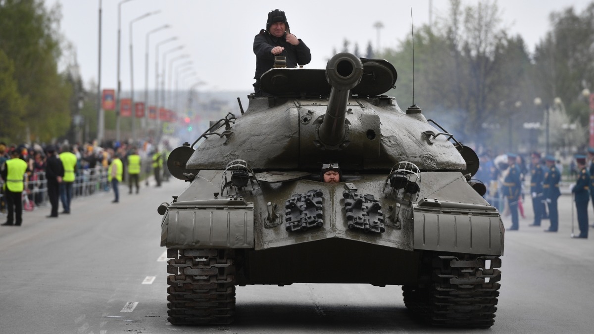 Памятник советскому конструктору танков Котину демонтировали на Украине