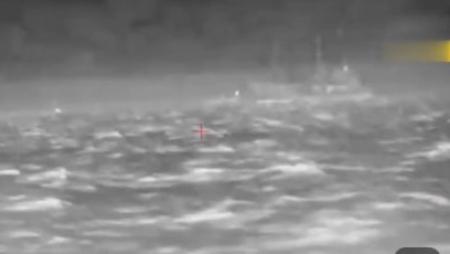 Бой Су-30 и Ми-8 с украинскими БЭК за Крымский мост сняли на видео