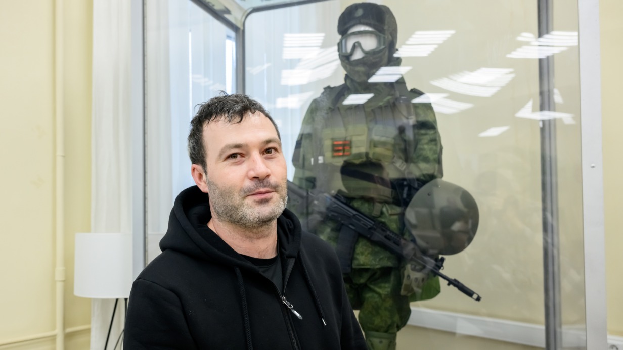 Боец Виталий в Едином пункте отбора на военную службу по контракту