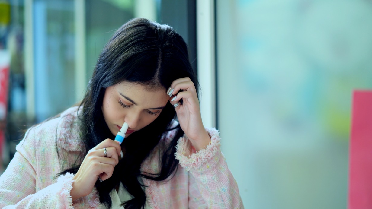 Подростки вдыхают содержимое ингаляторов бесконтрольно долго, часто прямо на уроках, что, предположительно, может навредить их здоровью