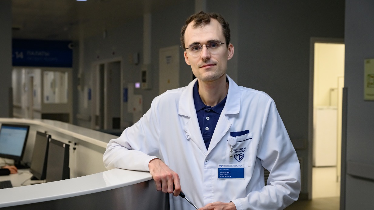 Врач-нейрохирург НИИ им. Склифосовского Дмитрий Пилипенко — один из первых в своей специальности, кто получил статус «Московский врач»